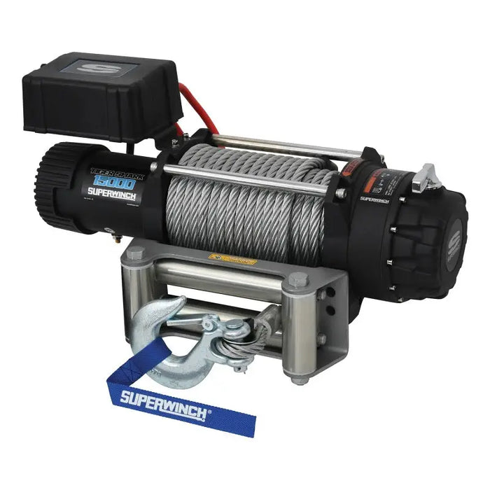 Superwink 12,000lb winch with synthetic rope displayed in Superwinch Tiger Shark 15000SR product.
