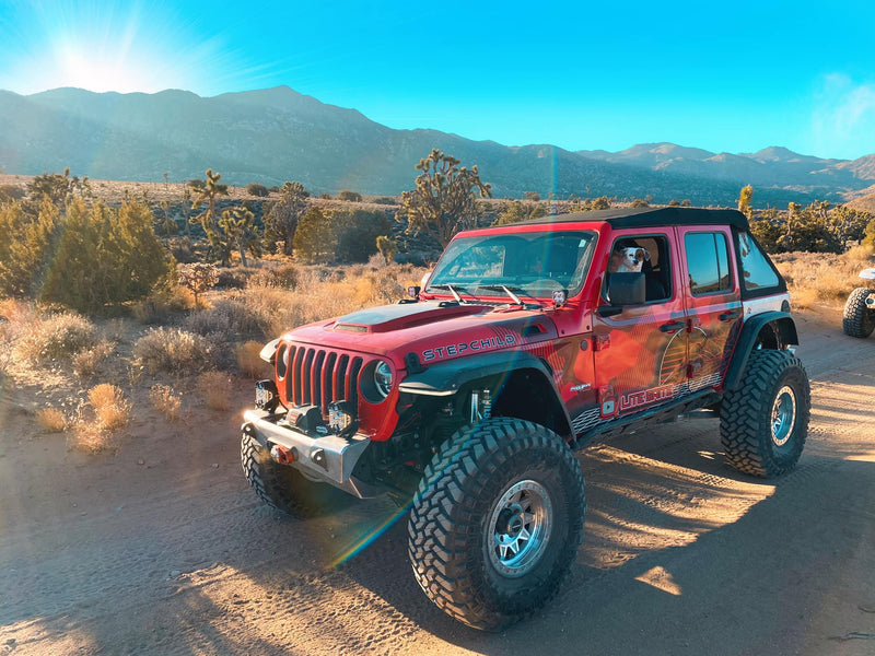 JL/JT Aluminum Front Bumper - Featherweight Series (Stubby)