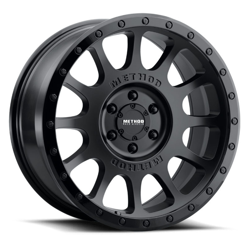 Method MR305 NV 18x9 18mm Offset 8x170 130.81mm CB Matte Black/Gloss Black Lip Wheel