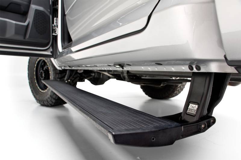 AMP Research 22-24 Chevrolet/GMC Silverado/Sierra 1500 CC & 2024 2500/3500HD CC PowerStep Vision