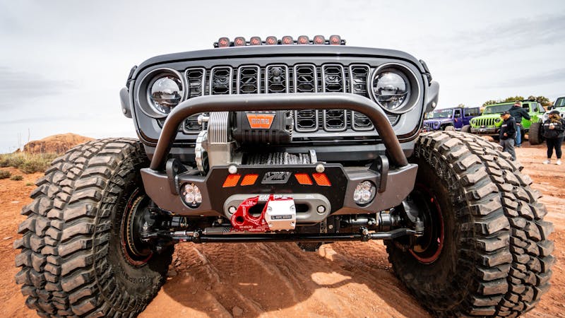 Gladius Frame Chop Bumper with Bull Bar for Jeep JK/JL/JT - fits WARN M8274