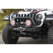 White Jeep with red and black Stubby Bumper - ARB Bar Jl T/Stubby