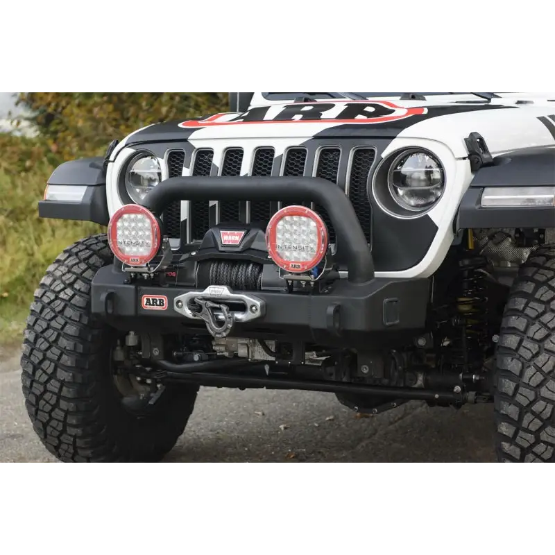 White Jeep with red and black Stubby Bumper - ARB Bar Jl T/Stubby