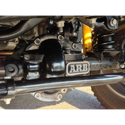 ARB’s black differential cover for Jeep Wrangler Rubicon or Sport M220 rear axle.