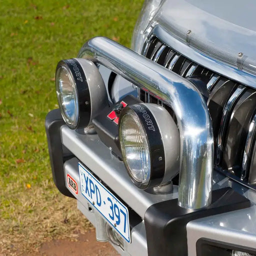 Silver jeep front bumper with led lights - arb sahara tube 100lc/prado120/gu