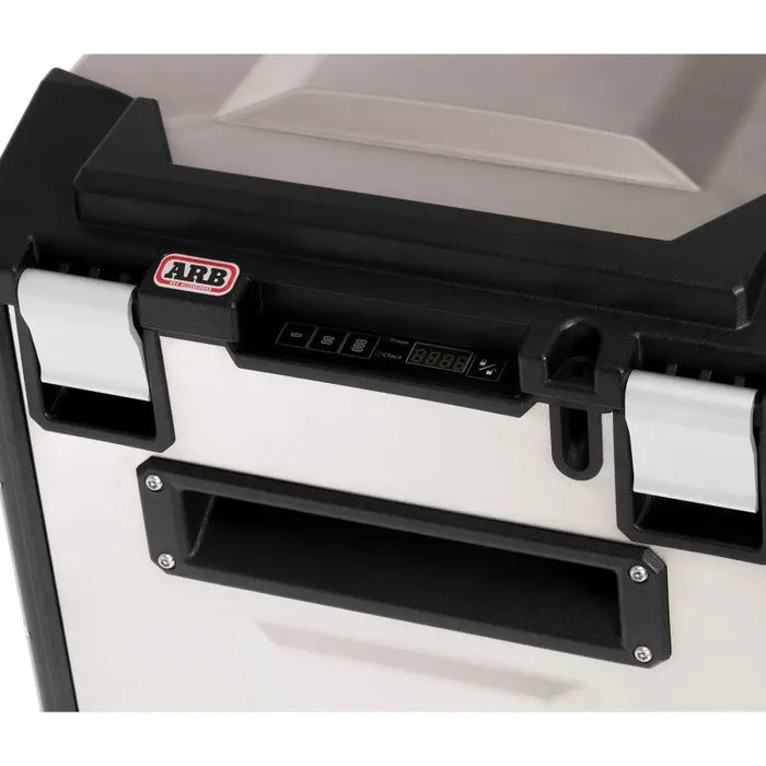 ARB Ss Fridge 63 Quart - ARO Tool Box is a great tool for the homeowner