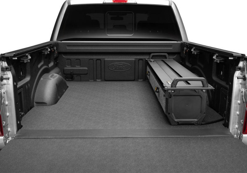 RealTruck 19-26 RAM 1500 5.7ft Bed w/RAMBOX (w or w/o MultiFunc Tailgate) RetraxPRO EZ-Off FRC-4000