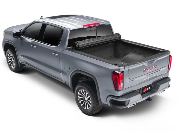 2019 chevrolet titan truck with bak revolver x4s bed cover