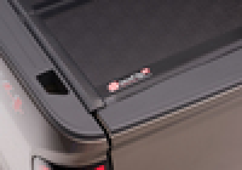 Red taillight on back end of bak 15-20 chevy colorado/gmc canyon 5ft bed bakflip g2
