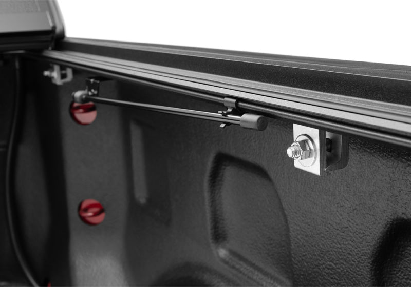Truck bed cover latch and handle open on bakflip g2 for chevy silverado