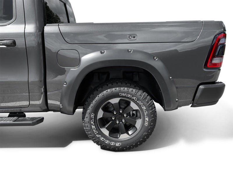 Bushwacker 19-22 Dodge Ram 1500 Pocket Style Rear Flares 2pc - Black
