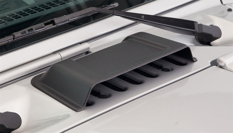 Jeep wrangler trail armor hood scoop with laptop placed on it