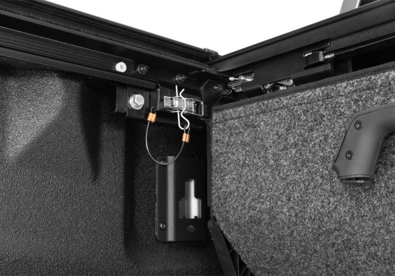 Retrax 15-20 Ford F-150 SuperCrew/SuperCab/Reg Cab 6.5ft Bed RetraxPRO EZ-Off FRC-4000