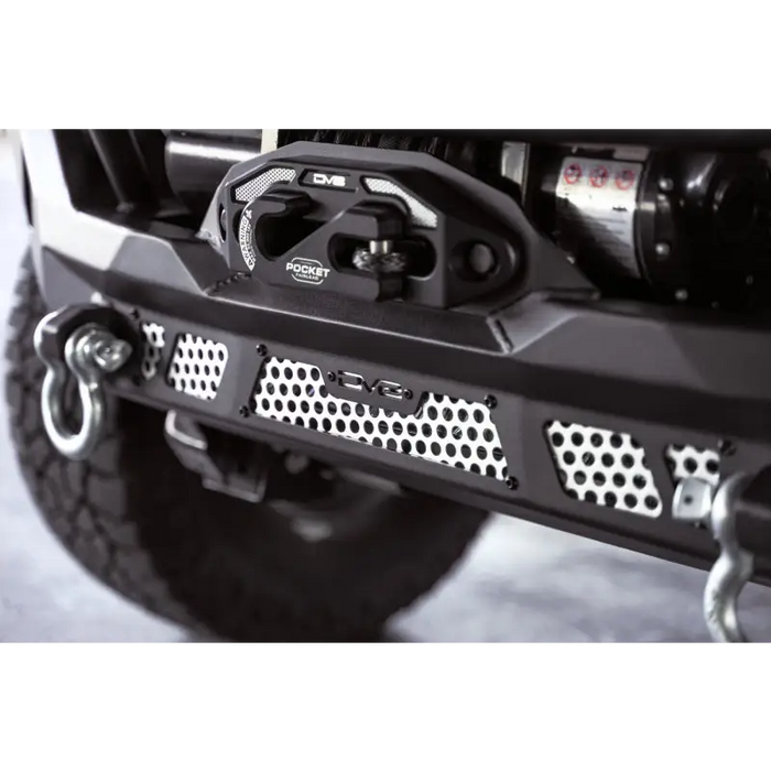 Close up of black dv8 offroad jeep wrangler front bumper bar from mto series.