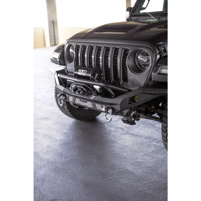 Dv8 offroad jeep wrangler jk/jl front bumper with bumper bar