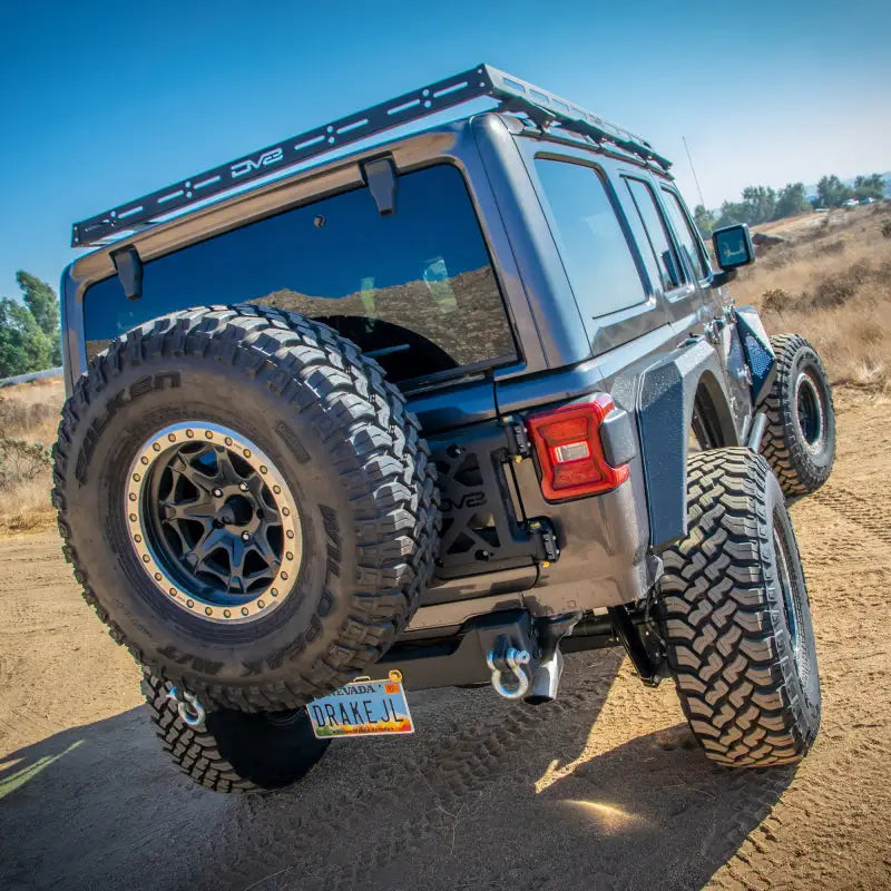 Black Jeep Wrangler JL with roof rack