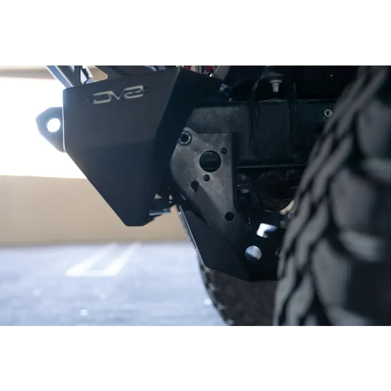 DV8 Offroad Jeep Wrangler JL/JT Front Bumper with Sway Bar Disconnect Motor Skid Plate.