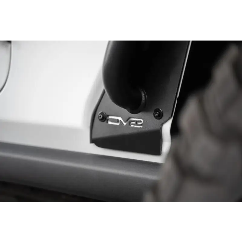 Black handle on DV8 Offroad Jeep Gladiator JT Spec Series Fender Flares