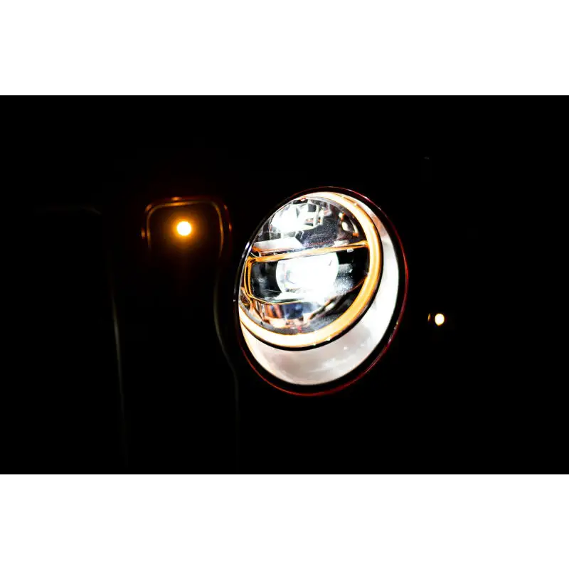 Close up of DV8 Offroad 2018+ Jeep Wrangler JL/Gladiator LED Projector Headlight