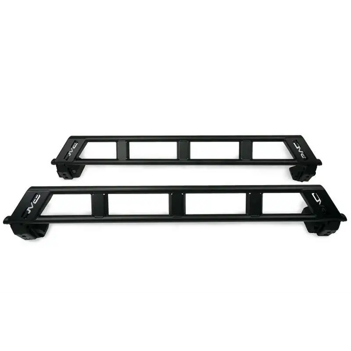 Black aluminum front bumper bars for the jeep displayed in DV8 Offroad 21-22 Ford Bronco FS-15 Series Rock Sliders