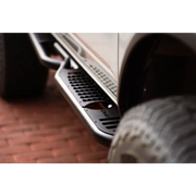 Close up of Ford Bronco DV8 Offroad Side Steps