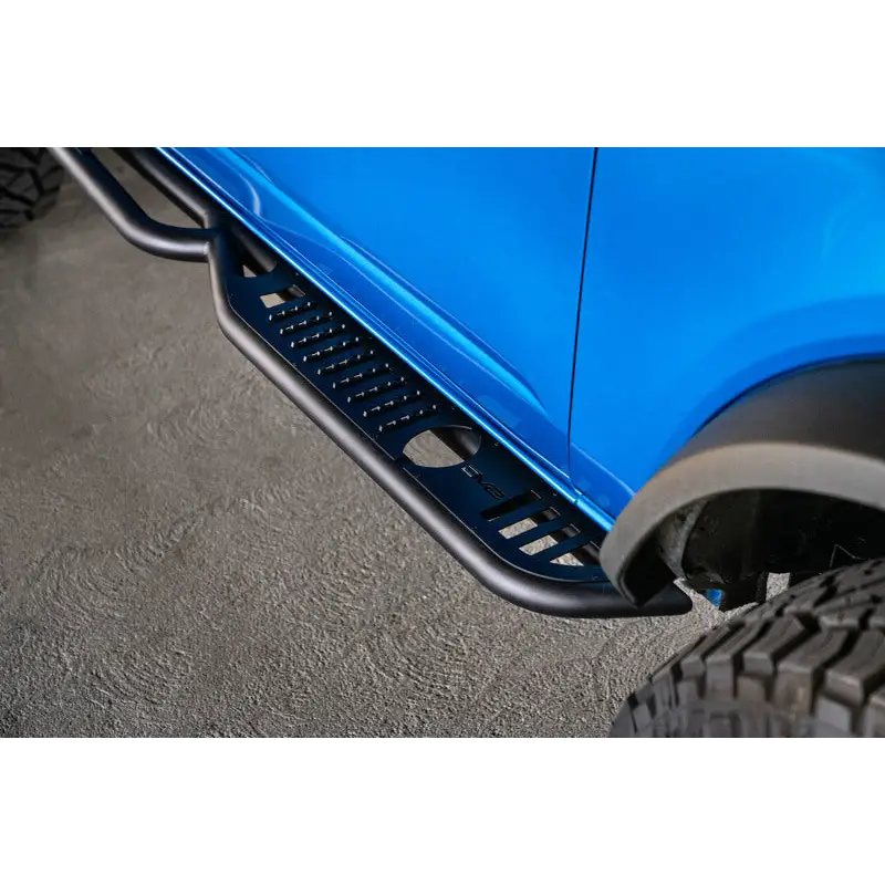 DV8 Offroad Ford Bronco OE Plus Series Side Steps with rear front bumper bar.