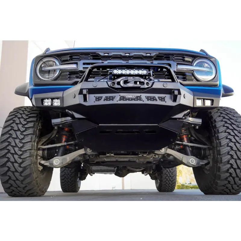 Close up of blue truck with DV8 Offroad 21-23 Ford Bronco Spec Series Front Bumper.