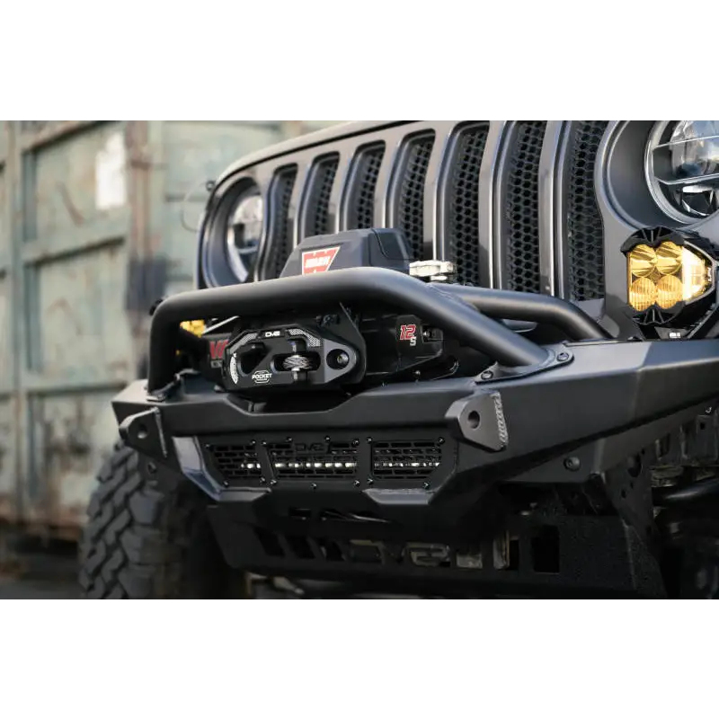 DV8 Offroad Pocket Fairlead for Synthetic Rope Winches - Black Jeep with Yellow Light