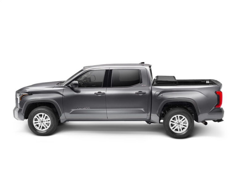2019 toyota tacoma with extang solid fold alx cover
