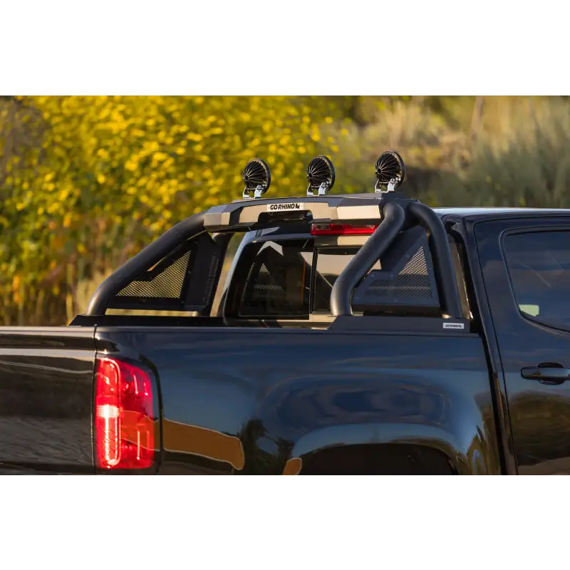 Chevrolet Colorado Sport Bar 2.0 with roof rack and bike rack