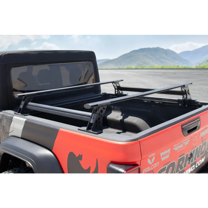 Truck with bed and rack, Go Rhino XRS cross bars kit - Tex. Blk.