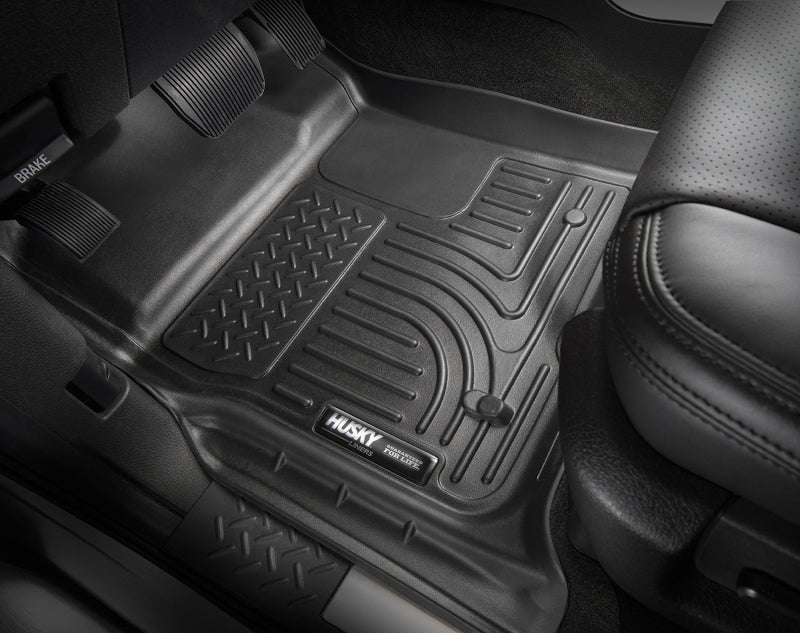 2020 toyota highlander weatherbeater floor liners - front and rear mats displayed in husky liners product