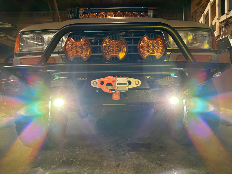 Toyota FJ80 Landcruiser Steerable Knuckle Pod Light Mounts (1990-1997)