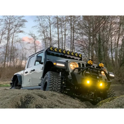 White Jeep Wrangler JL with Smoked Lens LED Sidemarkers