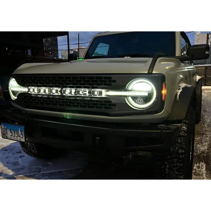 ORACLE Lighting green jeep with LED letter badges