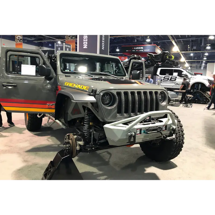 Matte Black Jeep JL/Gladiator JT Bi-LED Projector Headlights with Jeep Logo - 5500K