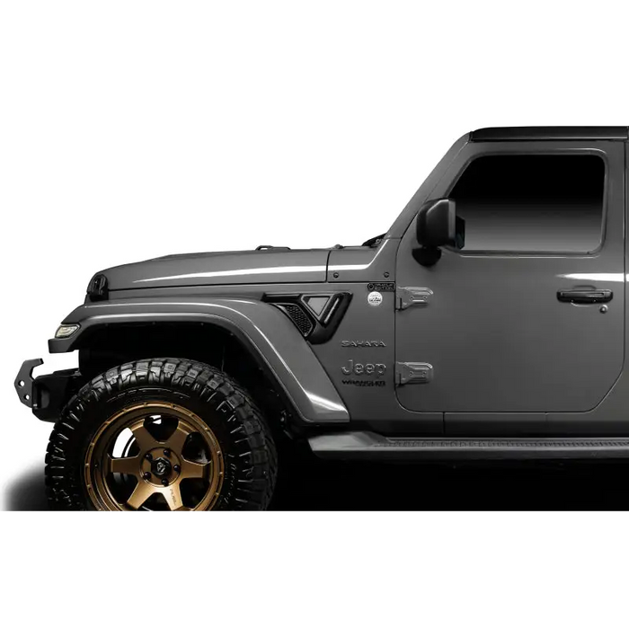 Oracle Sidetrack LED System for Jeep Wrangler JL/Gladiator JT, gray jeep with gold wheels and black bumper