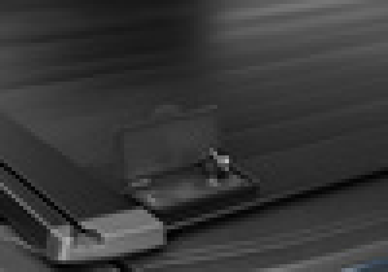 RetraxPRO XR Retractable Bed Cover — 2020 Chevy/GMC 2500–3500 (6’9” Bed)