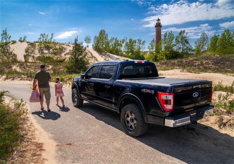 Roll‑N‑Lock M‑Series Retractable Bed Cover — 2019+ RAM 1500 (6’4” Bed)