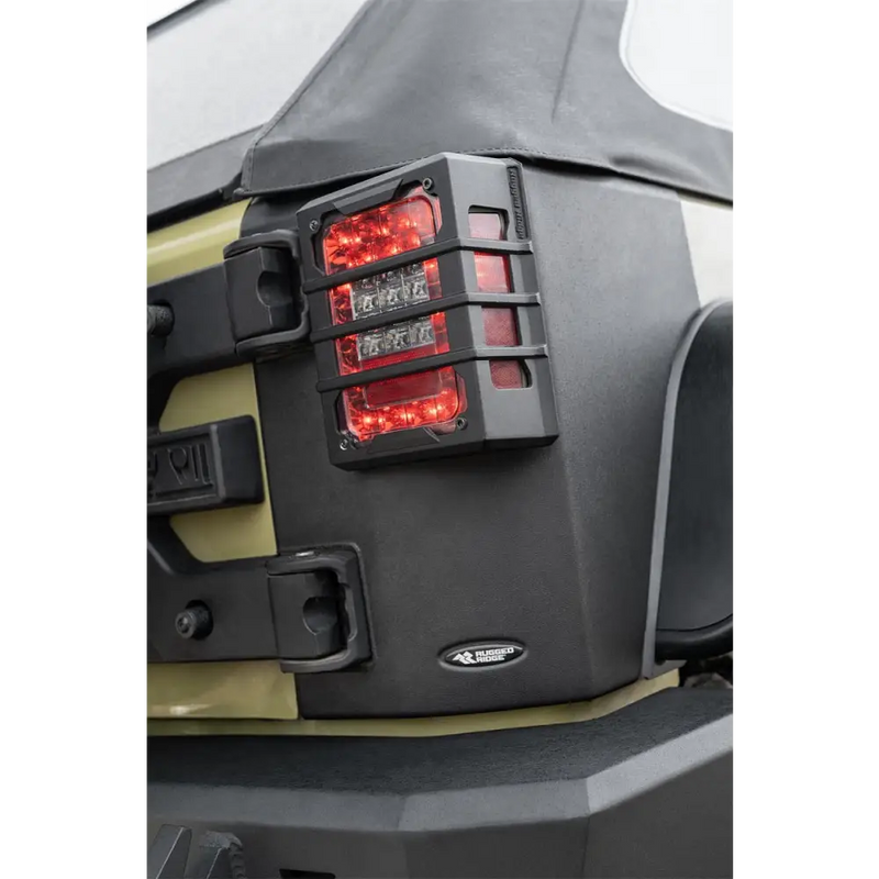 Red rear light on rugged ridge rear corner kit for jeep wrangler jku