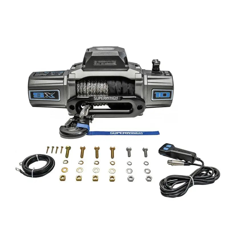 Superwinch 10000 LBS 12V DC 3/8in x 80ft Synthetic Rope SX 10000 Winch close up with cable