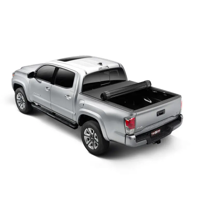 Truxedo 16-20 Toyota Tacoma 5ft Sentry CT Bed Cover showcasing truck bed cover installation.