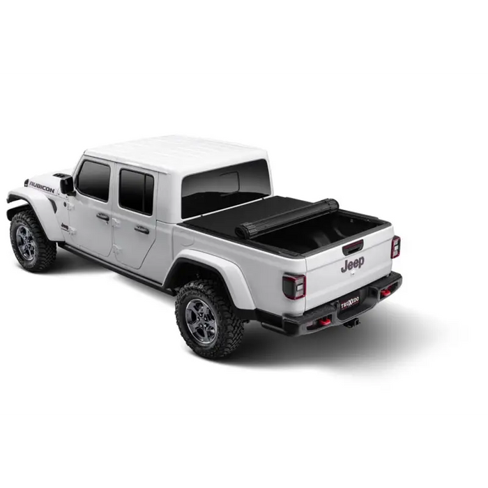 Truxedo 2020 Jeep Gladiator 5ft Sentry CT Bed Cover - White truck with black top
