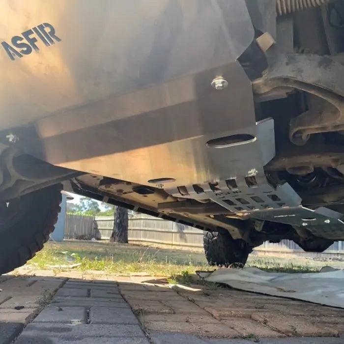 Jeep Grand Cherokee Front Skid Plate - Gas Hemi 5.7L