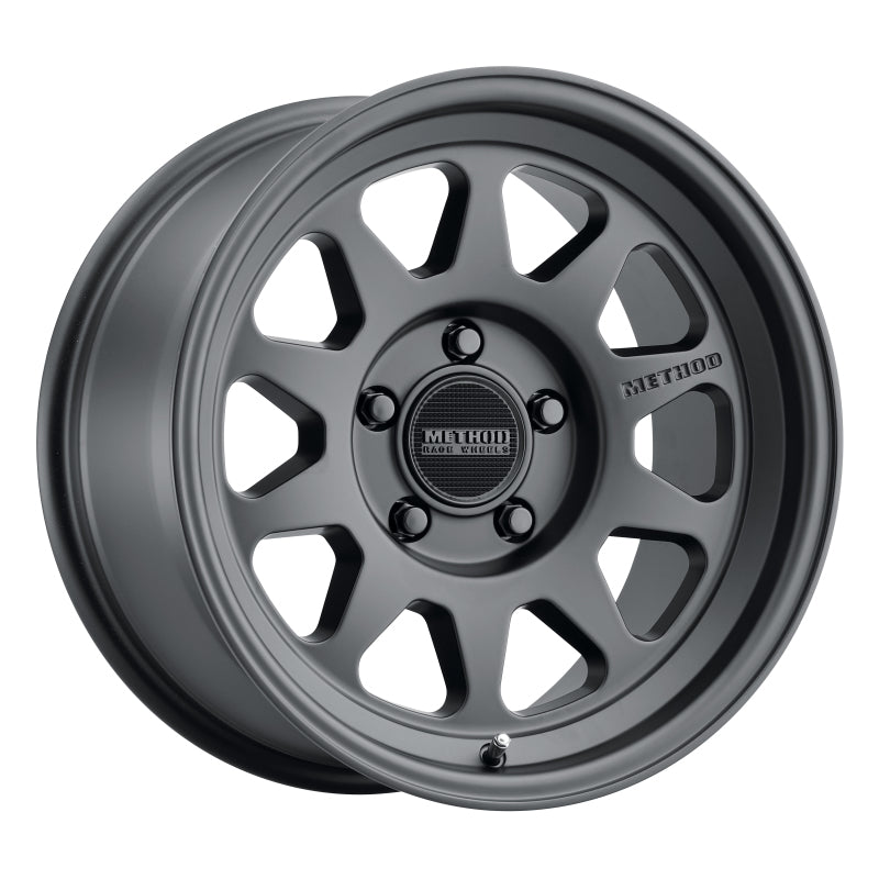 Method mr316 17x8 matte black wheel with spoke