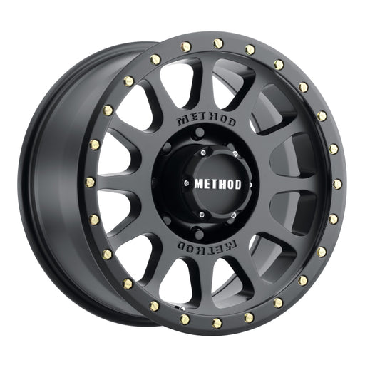 Method mr305 nv 18x9 matte black wheel with machined spokes