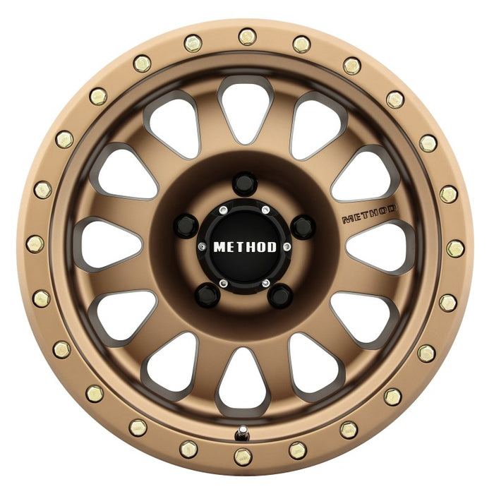 Method mr304 double standard 15x8 wheel - black center with gold spoke