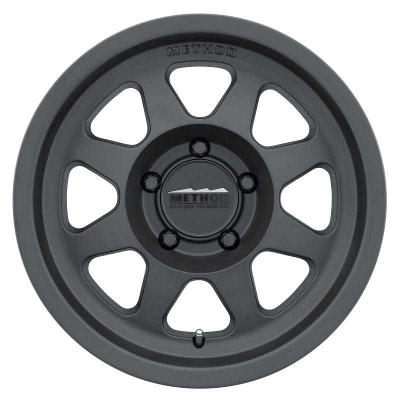 Method mr701 17x7 matte black wheel with center hole