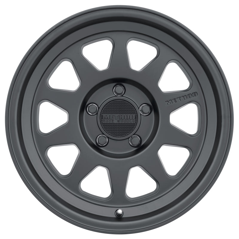 Method mr316 17x8.5 matte black wheel with center hole