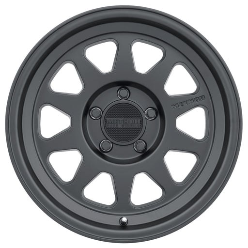 Method mr316 18x9 matte black wheel with center hole